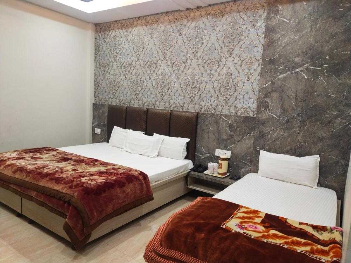 Hotel Gateway Kailash Varanasi Exterior foto