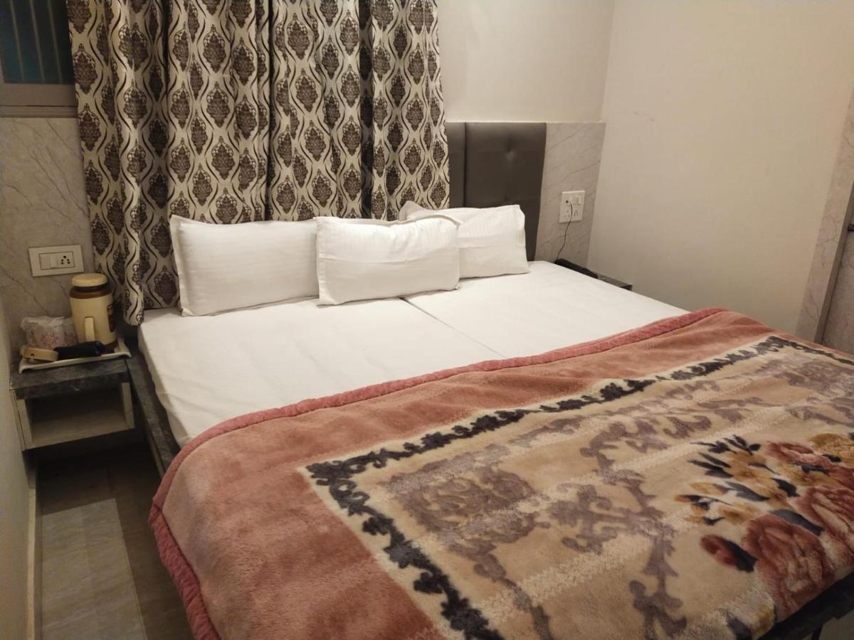 Hotel Gateway Kailash Varanasi Exterior foto
